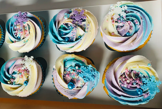 Simple Buttercream Cupcake